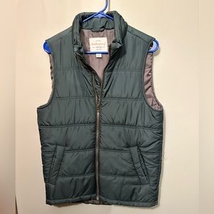 Green puffer vest green small men’s
